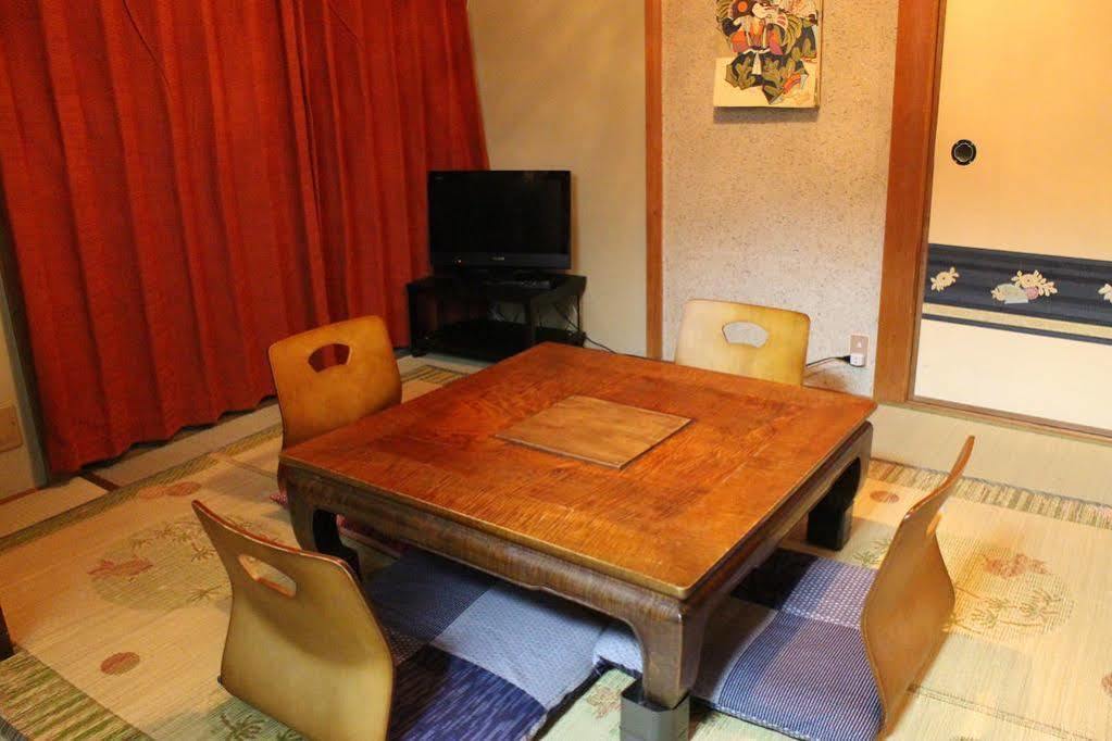 Guesthouse Higashiyama Kyoto Bagian luar foto